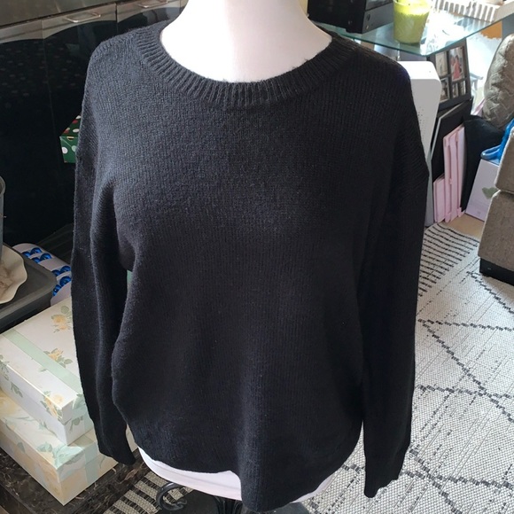 BNWT Crew Neck Sweater with Back Bow.. Beautiful by Halogen - Picture 1 of 9
